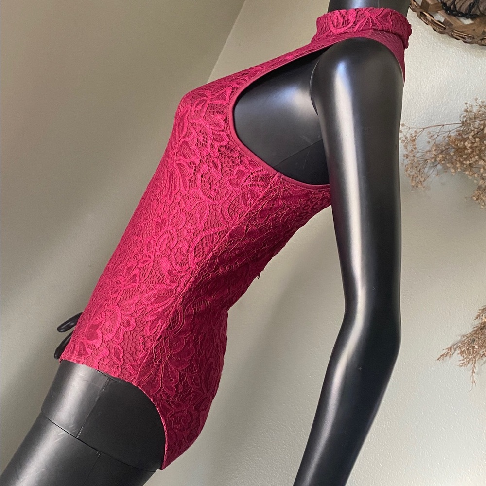 Express Burgundy Flirty Lace Bodysuit Top - Picture 6 of 13